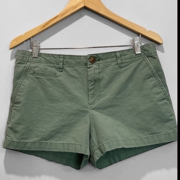 GAP Green Cotton Khaki Shorts 6R - Picture 2 of 9
